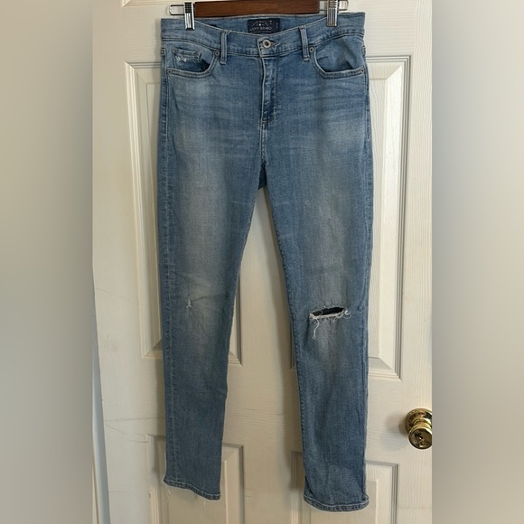 Lucky Brand Brooke Skinny Capris Size 30/10 - Picture 2 of 15